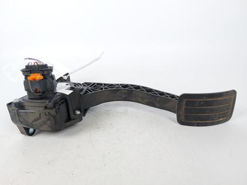 Pedal CITROËN C4 Picasso II 1.6 BlueHDi 120 (120 hp) 15169795