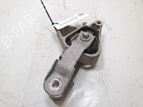 Used Gearbox mount MERCEDES-BENZ A-CLASS (W176) A 200 CDI / d (176.008) (136 hp) 33196522