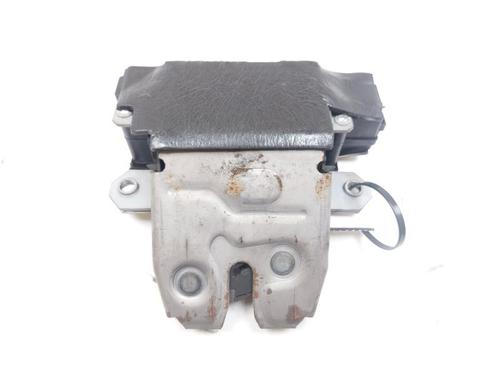 Tailgate lock LAND ROVER RANGE ROVER SPORT I (L320) 2.7 D 4x4 | BP26305973C101 