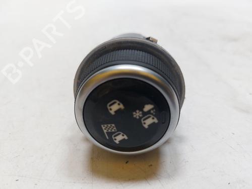 climate-control-fiat-500x-334_-2014-36908141 main image