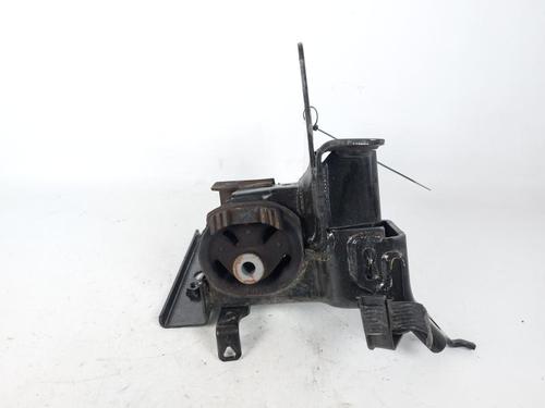 Used Gearbox mount TOYOTA YARIS (_P13_) 1.5 Hybrid (NHP130_, NHP130) (101 hp) 20502366
