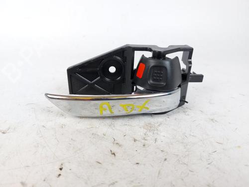 Used Interior roof handle Interior roof handle 15157280 15157280
