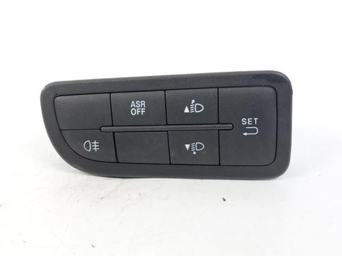 BP17205455I5 main image