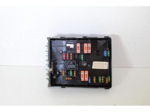 Used Fuse box Fuse box VW GOLF PLUS V (5M1, 521) 1.9 TDI (105 hp) 15145804 15145804