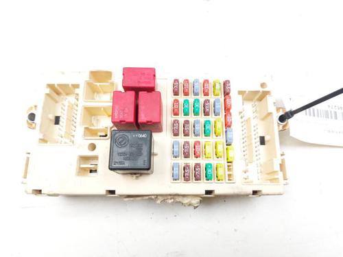 Used Fuse box Fuse box ALFA ROMEO 159 (939_) 1.9 JTDM 16V (939AXC1B, 939AXC12) (150 hp) 27537993 27537993