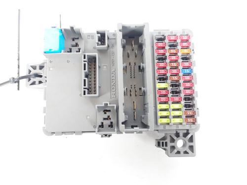 Used Fuse box Fuse box 21527244 21527244