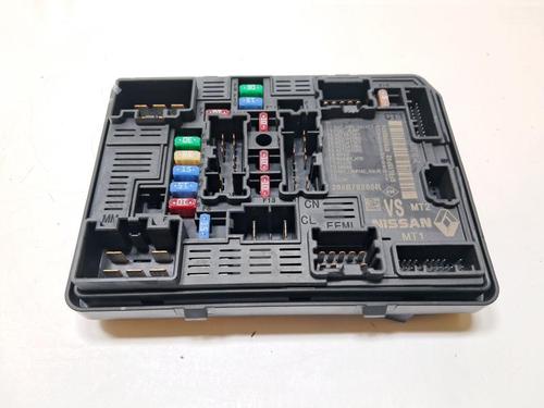 Used Fuse box RENAULT CAPTUR II (HF_) LPG (HFMT) (101 hp) 33195575