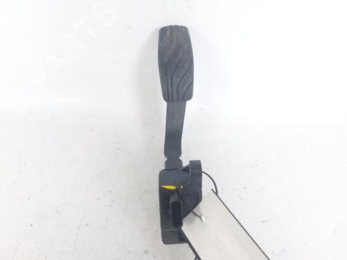 Used Pedal DACIA DUSTER (P1310) 1.0 ECO G-100 (101 hp) 22754856