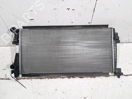 Used Water radiator Water radiator SEAT LEON (5F1) 1.6 TDI (115 hp) 33194362 33194362