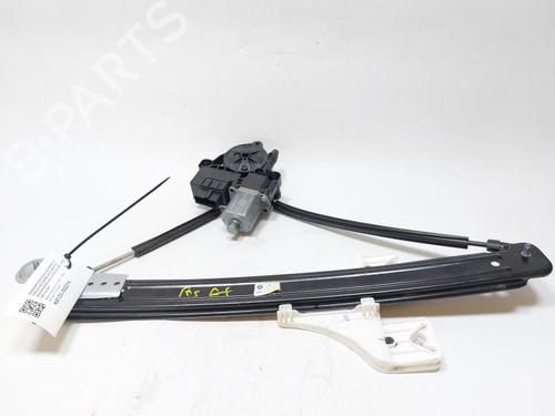 Rudehejsemekanisme Højre bagtil SKODA KAROQ (NU7, ND7) 2.0 TDI (116 hp) 31062836