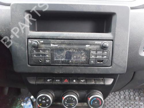 Front left lock RENAULT EXPRESS Box Body/MPV 1.3 TCe 100 (F6MA) | BP24606220C98 - Image 9