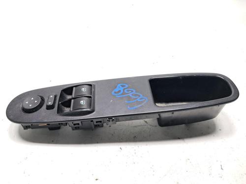 Used Left front window switch FIAT PUNTO EVO (199_) 1.3 D Multijet (95 hp) 33196957