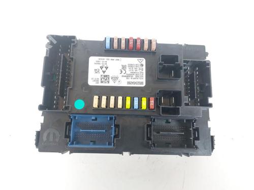 Used Electronic module FIAT TIPO Estate (356_, 357_) 1.0 (357WXN1A) (101 hp) 23653068