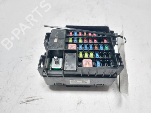 Used Fuse box Fuse box 30802256 30802256