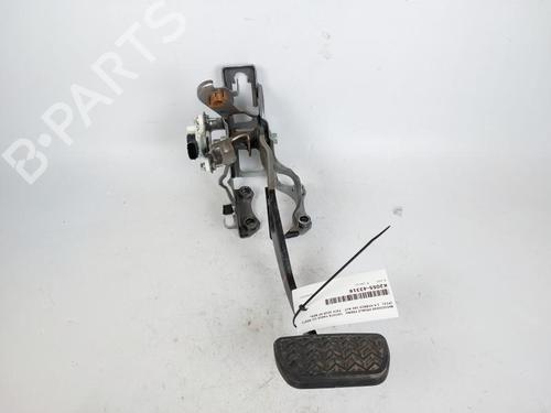 Pedal TOYOTA YARIS (_P13_) 1.5 Hybrid (NHP130_) (101 hp) 15155973