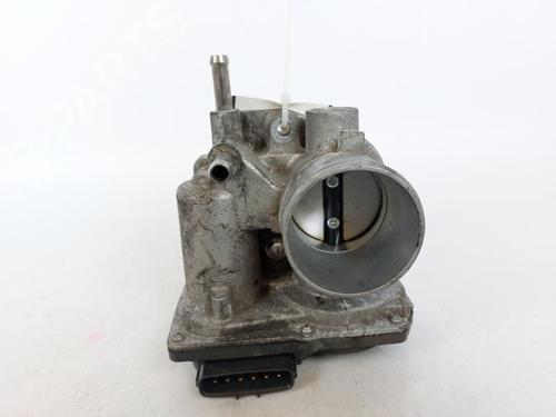 Used Throttle body TOYOTA YARIS (_P13_) 1.5 Hybrid (NHP130_, NHP130) (101 hp) 15171668