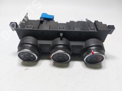 Used Climate control RENAULT TRAFIC III Van (FG_) 2.0 dCi 130 (FGMY) (131 hp) 30898407