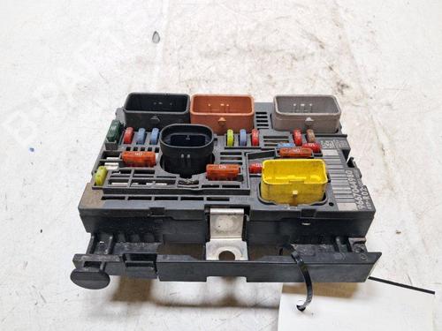 Used Fuse box Fuse box PEUGEOT 3008 I MPV (0U_) 1.6 HDi (112 hp) 33616460 33616460