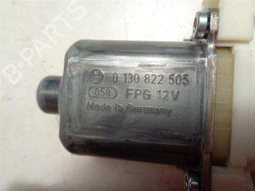 Left rear window motor MERCEDES-BENZ C-CLASS (W204) C 180 CDI (204.000) | BP15139312E23