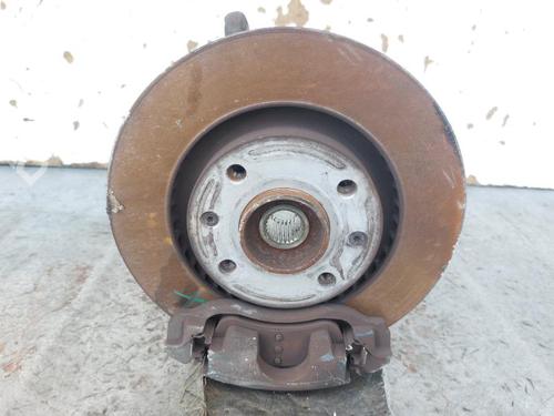 Used Left front steering knuckle Left front steering knuckle CITROËN C3 III (SX) 1.2 THP 110 (SXHNPS, SXHNZT, SXHNZ6) (110 hp) 28689484 28689484
