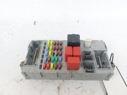 Used Fuse box Fuse box LANCIA MUSA (350_) 1.3 D Multijet (350.AXM11, 350.AXM1A, 350.AXI1A) (95 hp) 17539957 17539957