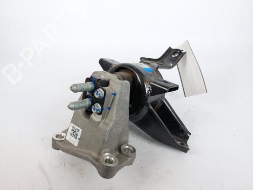 Used Engine mount Engine mount 15157428 15157428