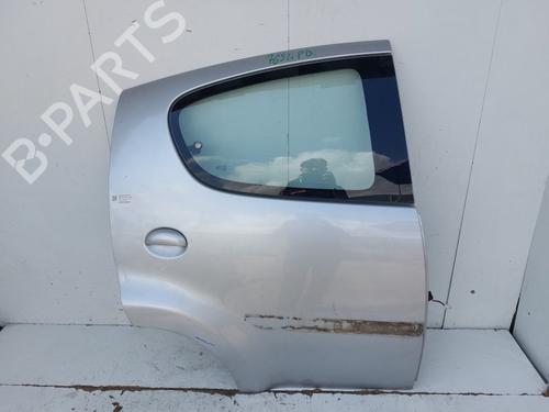 Dør højre bagtil Dør højre bagtil PEUGEOT 107 (PM_, PN_) 1.0 (68 hp) 36375971 36375971