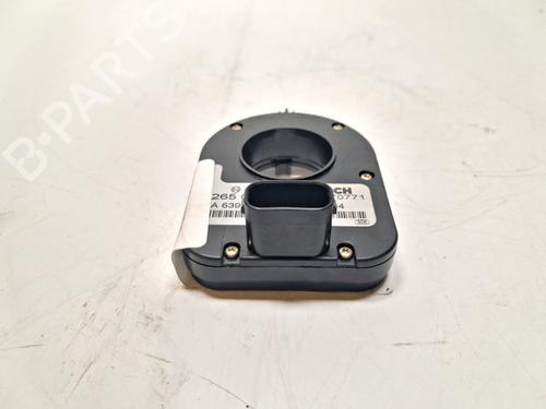 Used Engine control unit (ECU) Engine control unit (ECU) MERCEDES-BENZ VIANO (W639) CDI 2.2 (639.711, 639.713, 639.811, 639.813, 639.815) (150 hp) 40279375 40279375