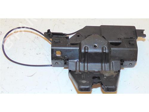 Schloss Heckdeckel für BMW 1 (E87) 120 d (163 hp) 15143251