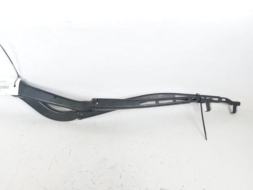 Used Front windshield wiper arm BMW 3 Touring (E91) 320 d (163 hp) 22898768