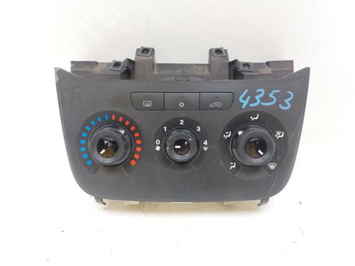 AC Styreenhet / Manøvreringsenhet FIAT PUNTO EVO (199_) 1.4 (199AXB1A) (77 hp) 27815967