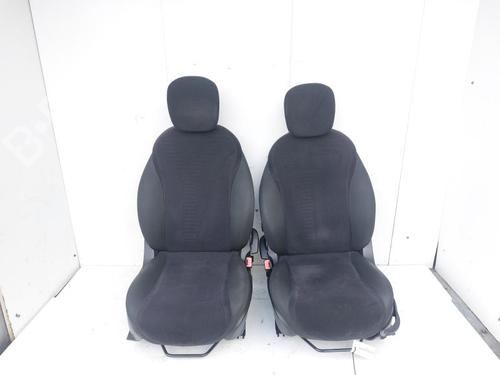 seats-set-lancia-ypsilon-312_-2011-30505766 main image