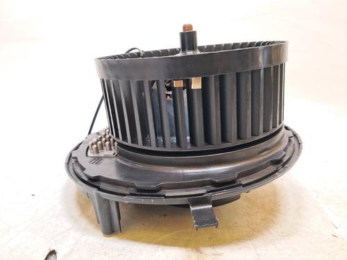 Heater blower motor VW T-ROC (A11, D11) 2.0 TDI 4motion | BP36007531M62 - Image 2