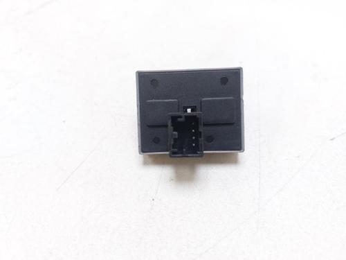 Left front window switch VW POLO IV (9N_, 9A_) 1.2 12V | BP29350139I27 
