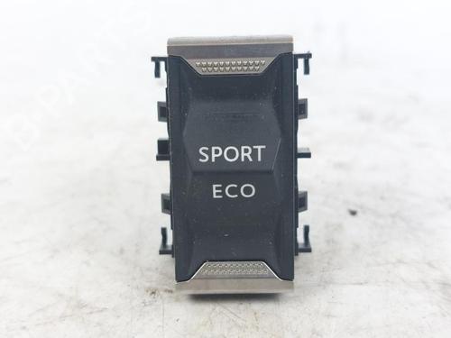 Used Climate control Climate control PEUGEOT 308 SW II (LC_, LJ_, LR_, LX_, L4_) 1.5 BlueHDi 130 (131 hp) 17206885 17206885