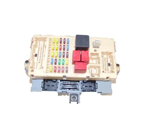Sicherungskasten für FIAT STILO (192_) 1.9 D Multijet (120 hp) 15140584