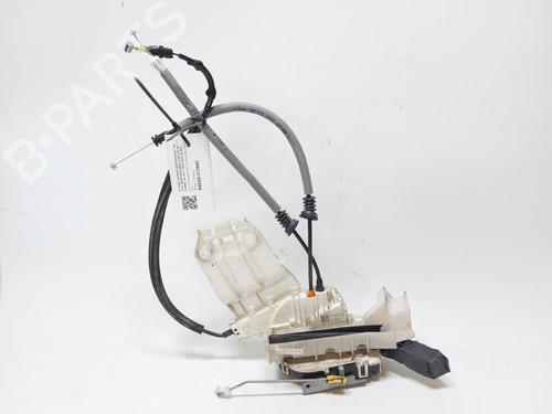 front-left-lock-jeep-renegade-suv-bu-b1-bv-2014-33263543 main image