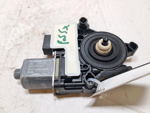 Left rear window motor VW POLO VI (AW1, BZ1, AE1) 1.0 TGI | BP36694230E23 - Image 2