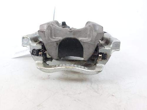 Used Left front brake caliper Left front brake caliper 17204931 17204931