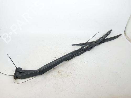 Used Front windshield wiper arm SUZUKI BALENO (FW, EW) 1.2 Hybrid (A1K412) (90 hp) 15158321