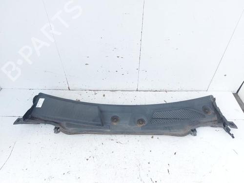 Used Grille MERCEDES-BENZ A-CLASS (W176) A 200 CDI / d (176.008) (136 hp) 33196476