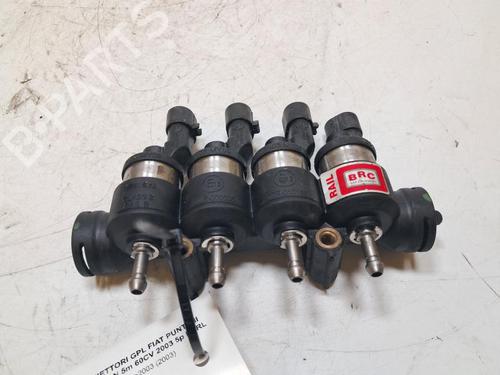 Used Injector FIAT PUNTO (188_) 1.2 60 (188.030, .050, .130, .150, .230, .250) (60 hp) 33198016