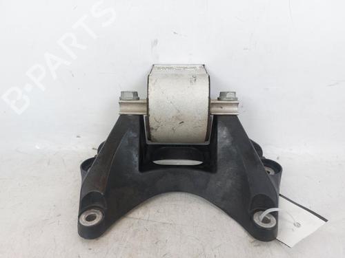 Used Gearbox mount MERCEDES-BENZ V-CLASS (W447) V 250 CDI / d (447.811, 447.813, 447.815) (190 hp) 18115382