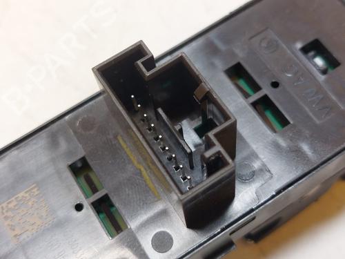 Left front window switch VW T-ROC (A11, D11) 2.0 TDI 4motion | BP36007495I27 - Image 4