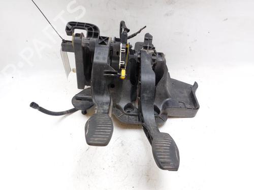 Used Pedal FIAT FIORINO Box Body/MPV (225_) 1.3 D Multijet (225BXD1A, 225BXB1A, 225BXB11) (75 hp) 24953646