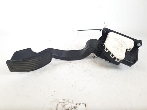 pedal-fiat-500l-351_-352_-2012-23880056 main image