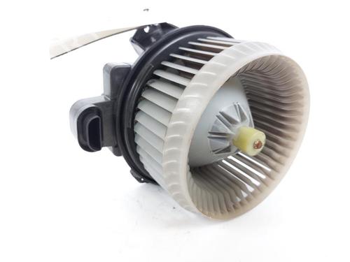 Used Heater blower motor TOYOTA AURIS Estate (_E18_) 1.8 Hybrid (ZWE186_, ZWE186R, ZWE186H) (136 hp) 15167959