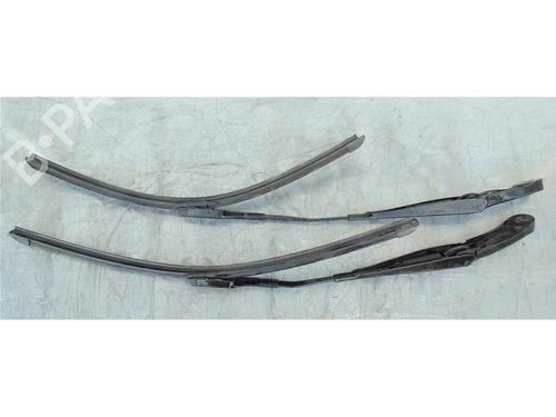 Used Front windshield wiper arm BMW 2 Gran Tourer (F46) 218 d (150 hp) 15141499
