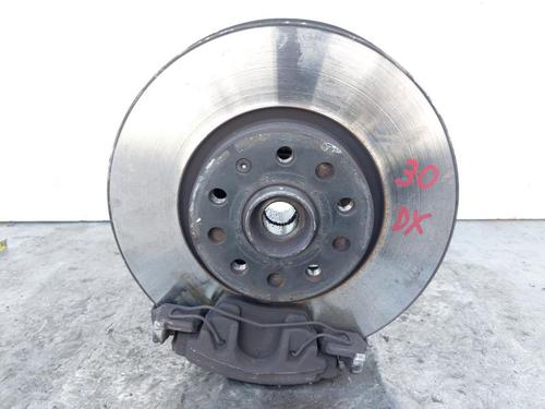 Used Right front steering knuckle VW TOURAN (1T3) 2.0 TDI (140 hp) 23881078