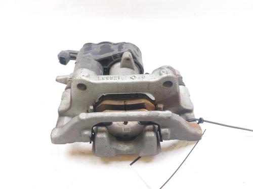 Used Left front brake caliper TOYOTA YARIS CROSS (MXP_) 1.5 Hybrid (MXPJ10) (116 hp) 24873882